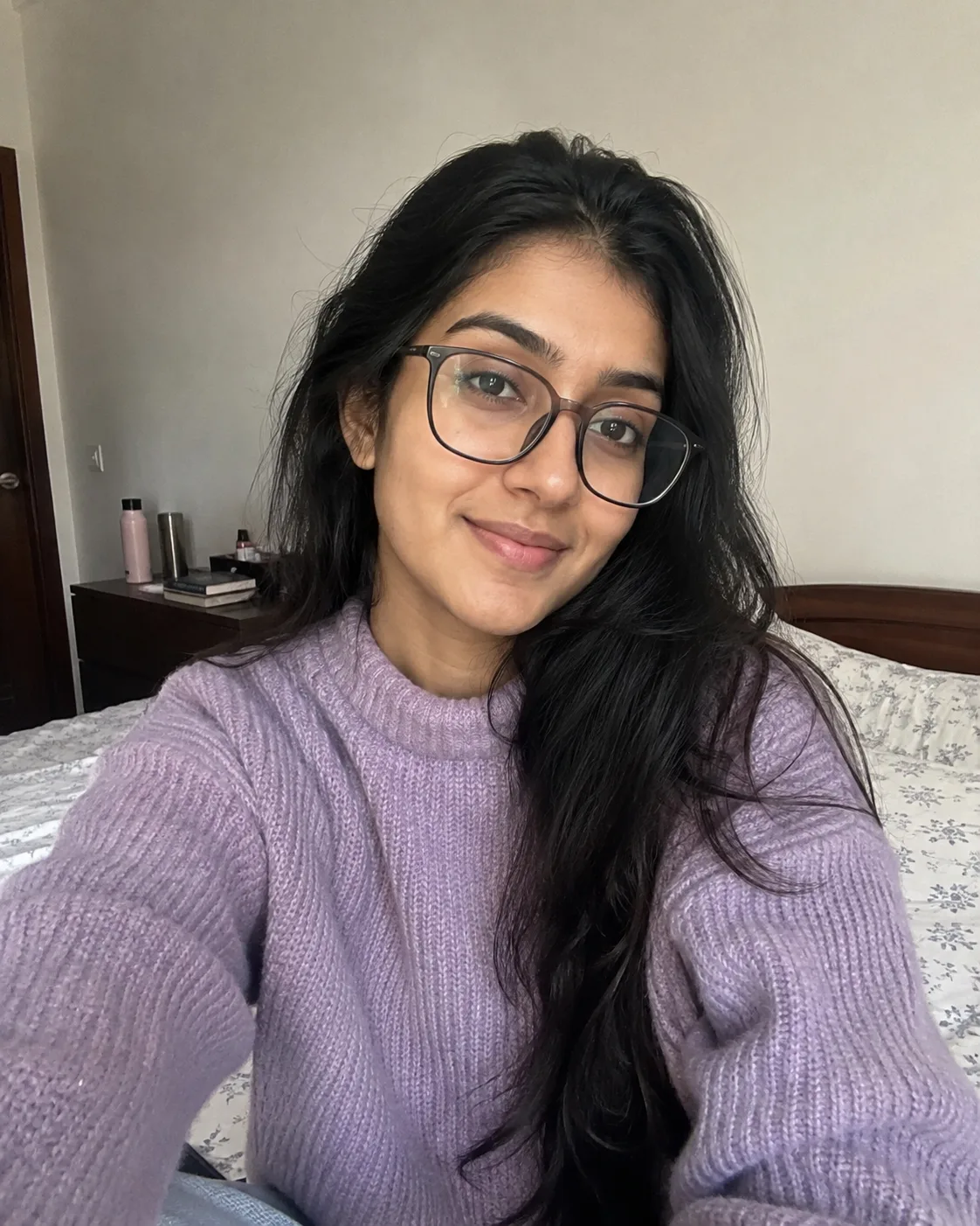 Source photo for CV Photo AI Prompt: Plain Background Resume Headshot
